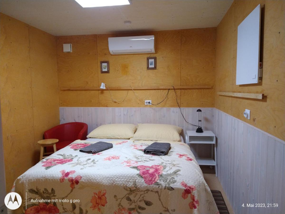 Lahemaa Kohvikann B & B, Caravan Park Palmse Rum bild