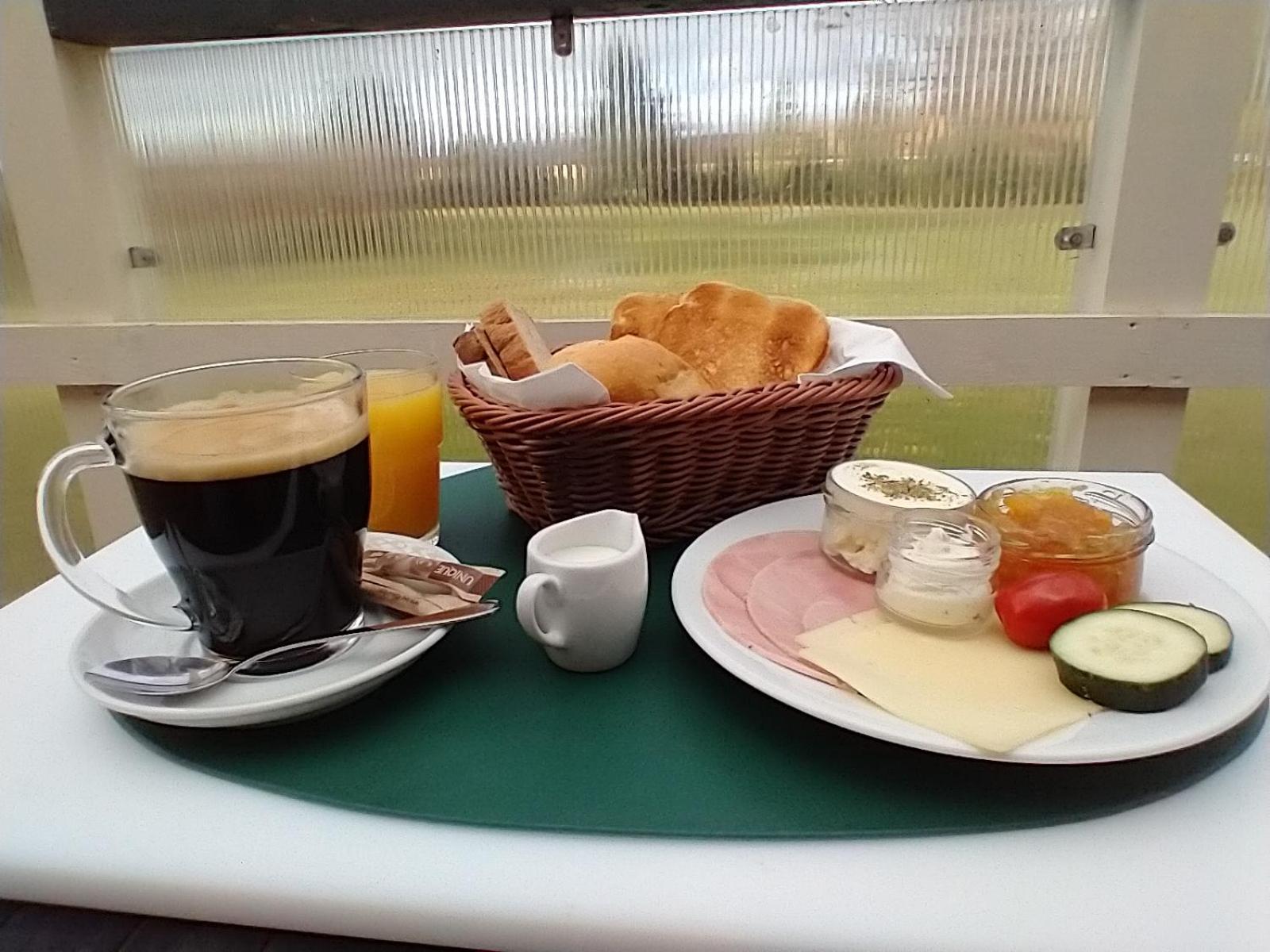 Lahemaa Kohvikann B & B, Caravan Park Palmse Exteriör bild